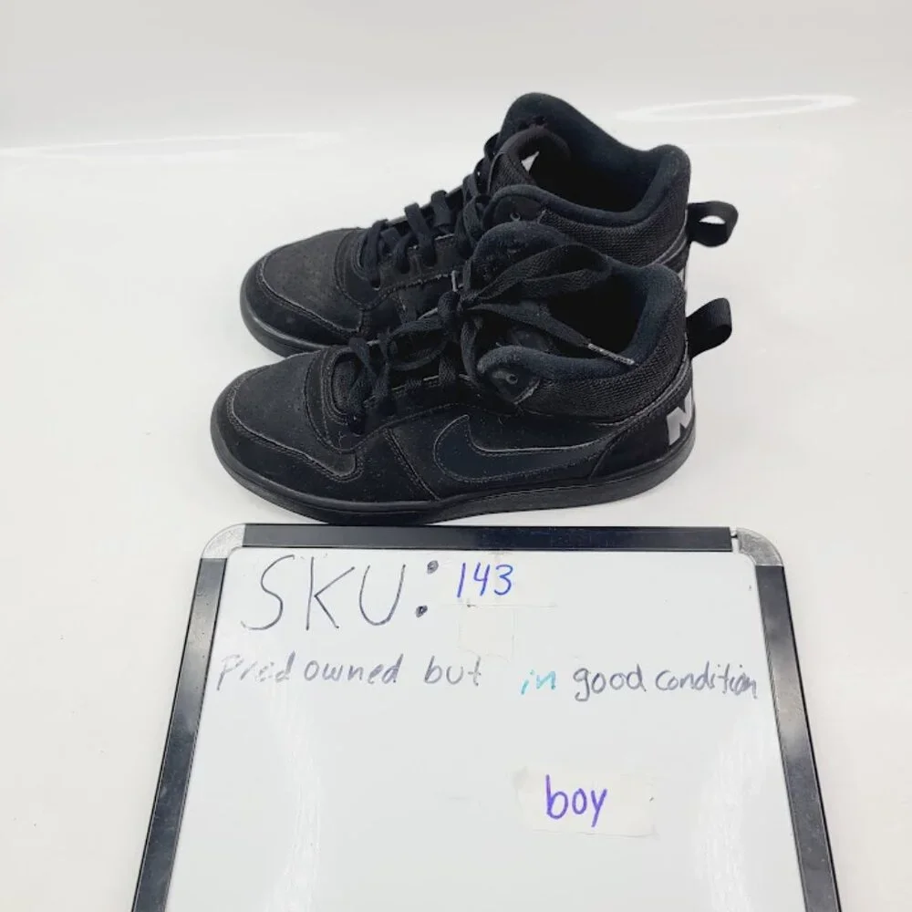 Nike Boy's Black Court Borough‎ 839977-001 Mid-Top Casual Sneaker Size 4.5